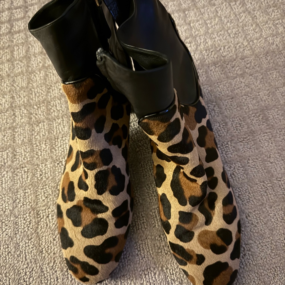 Michael Kors Collection Black and Tan Leopard Boots